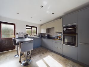 Kitchen- click for photo gallery